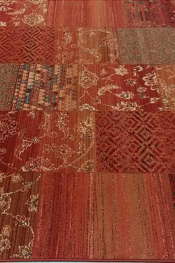 Luksuzne volnene preproge ROYAL PATCHWORK rdeče