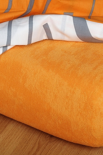 Oranžna posteljnina iz frotirja
