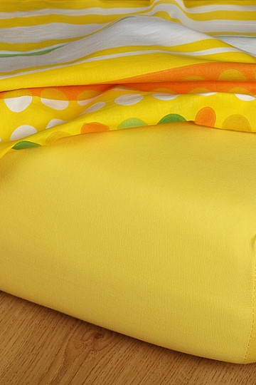 Jersey rjuha temno rumene barve