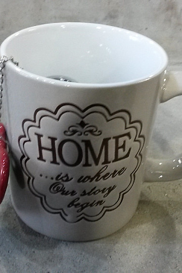 Skodelica s cedilom HOME