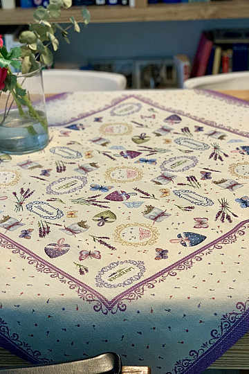 Tapiserijski prt 100 x 100 Lavanda sanje