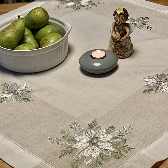 Vezeni božični prti in šali Srebrna zvezda