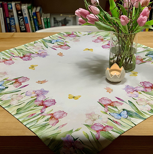 Namizni prt Perunike