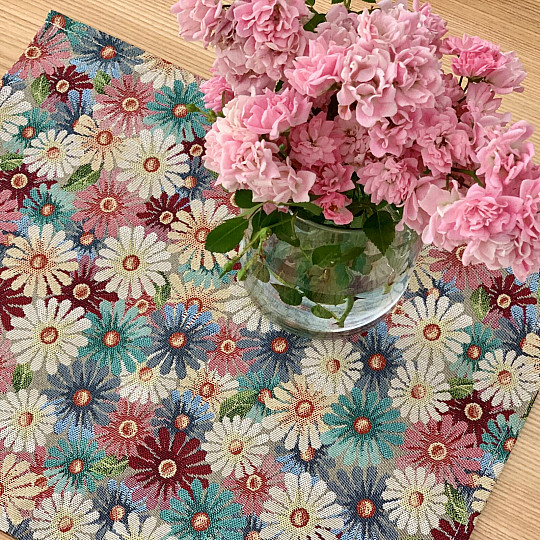 Tapiserijski podstavek DAISY