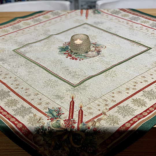 Tapiserijski prt in šal FLAMING CANDLES zelena obroba