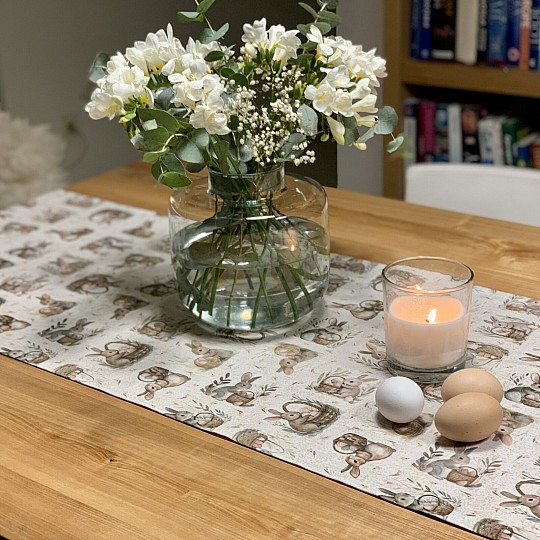 Velikonočni pogrinjek KOKOŠKI IN JAJČKA