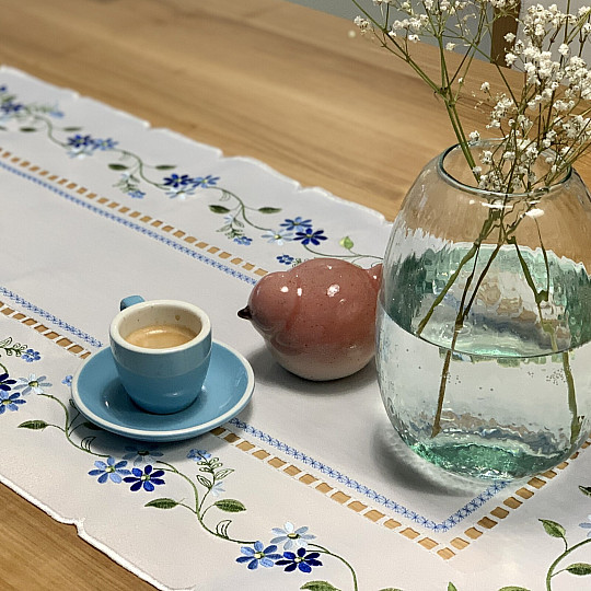 Vezen prt in šal POZABLJENO CVETE