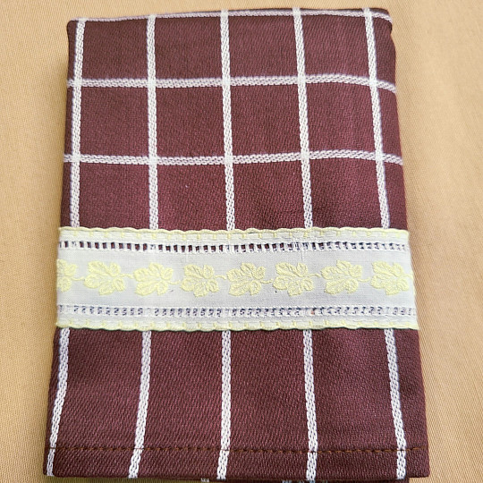 BABIČINE RJAVE BRISAČE Z LISTI