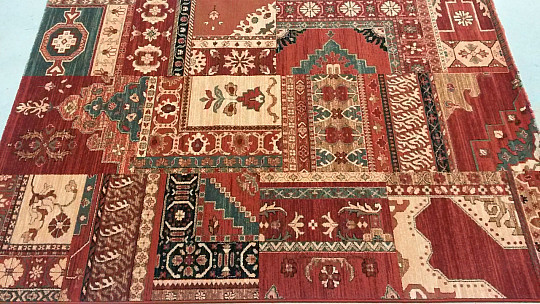 Luksuzne volnene preproge ROYAL PATCHWORK multi red