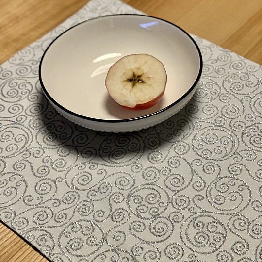 Božični prt FLASH ornament srebrn