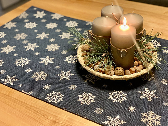 Tapiserijski prt in šal MODRA ZASTAVA