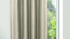 V moderno hišo sodijo tudi zavese in draperije