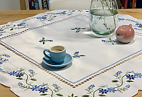 Pomladno cvetje, polno barv in vonjev