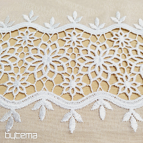 Končana vezena luksuzna zavesa GERSTER 11509 bele rože