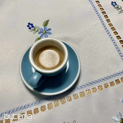 Vezen prt in šal POZABLJENO CVETE