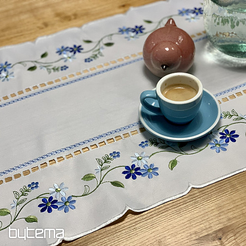 Vezen prt in šal POZABLJENO CVETE