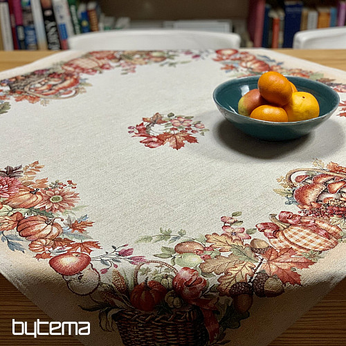 Tapiserijski prt in šal GOBE V VOZIČKU