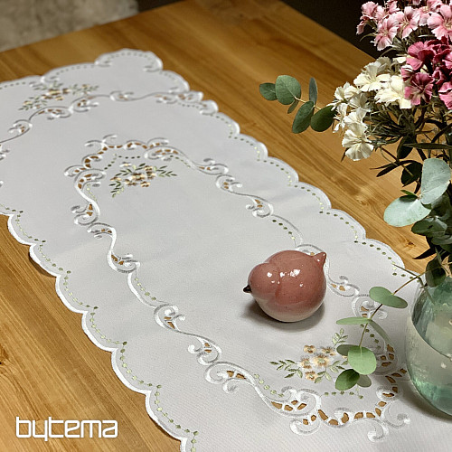 Prt in šal CVETJE marelično vezen