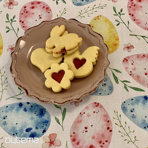 Velikonočni prt KRASLICE pastel