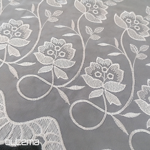 Voile zavesa z vezenino 1B 13278